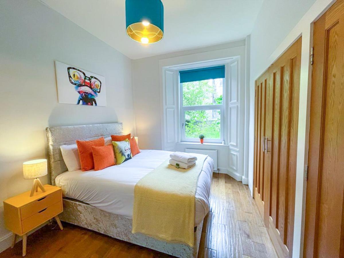 Desirable 2 Bed Apt Near Edinburgh Castle المظهر الخارجي الصورة