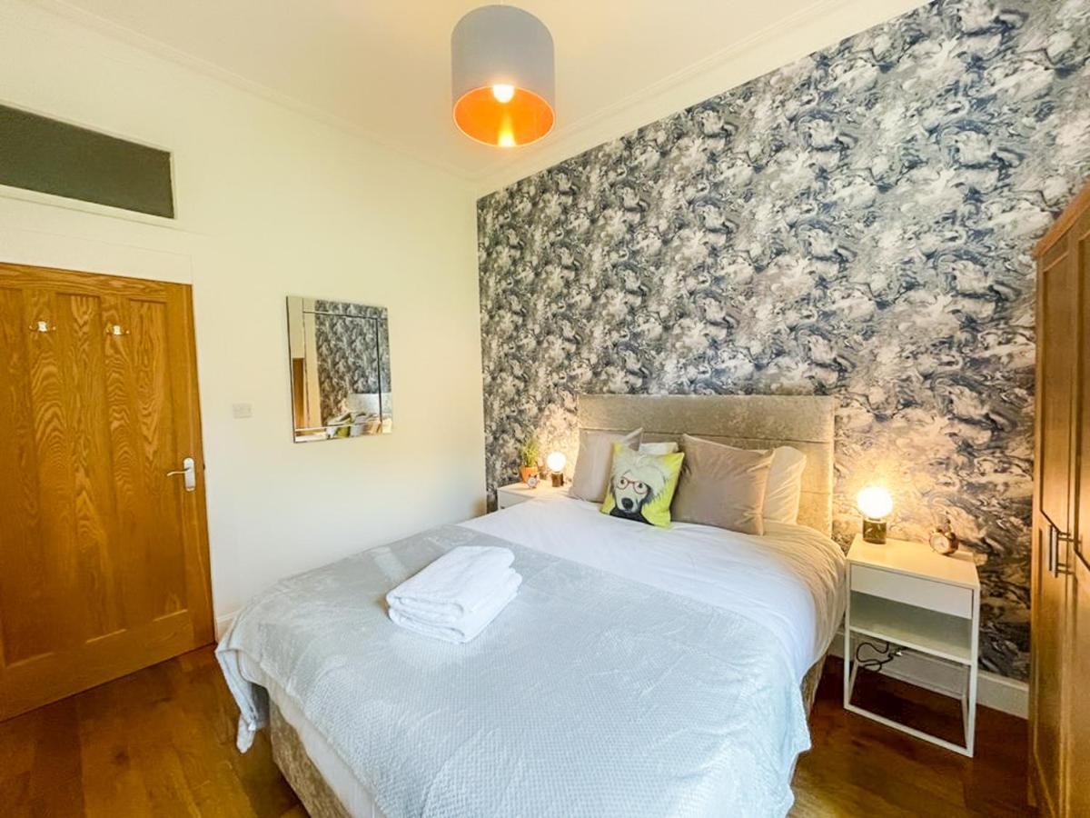Desirable 2 Bed Apt Near Edinburgh Castle المظهر الخارجي الصورة