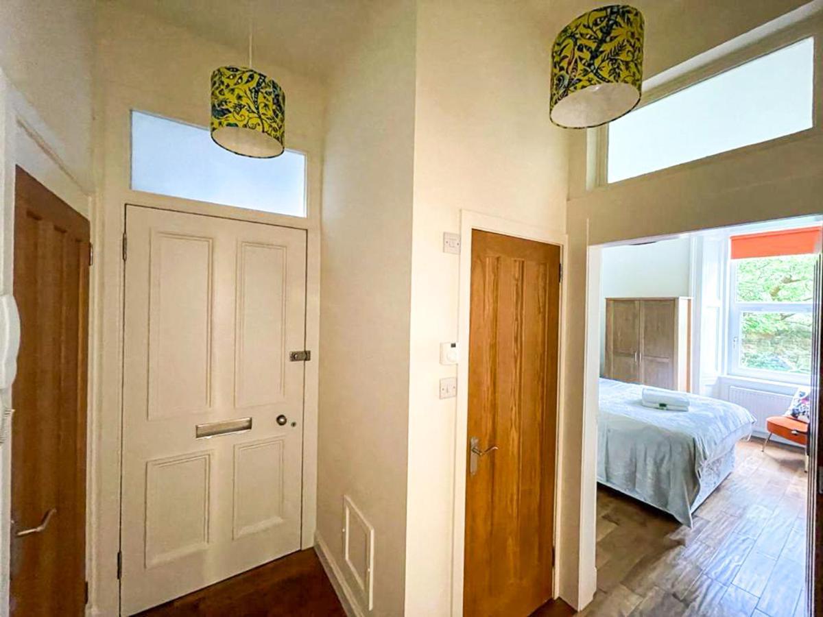 Desirable 2 Bed Apt Near Edinburgh Castle المظهر الخارجي الصورة